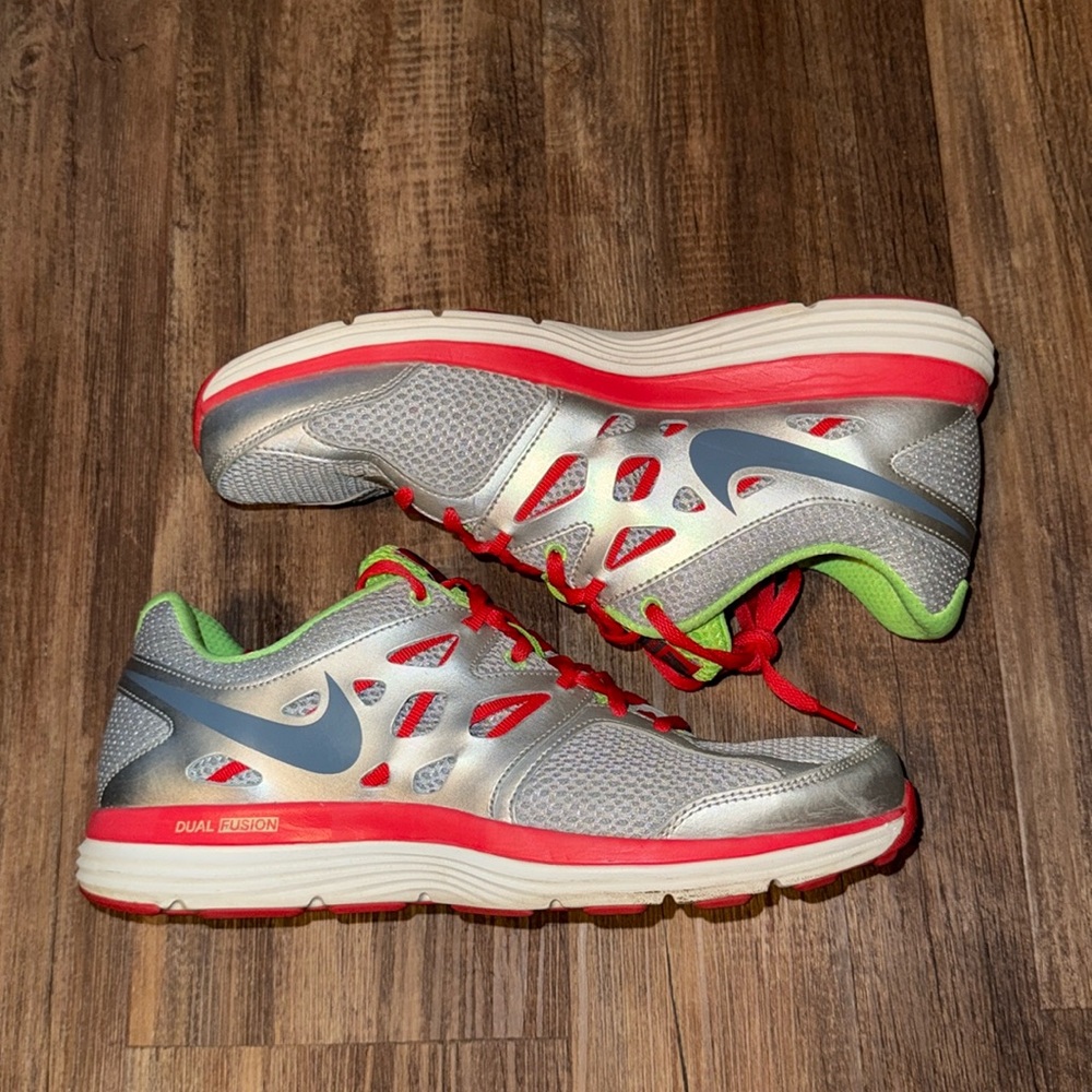 Nike Dual Fusion Lite